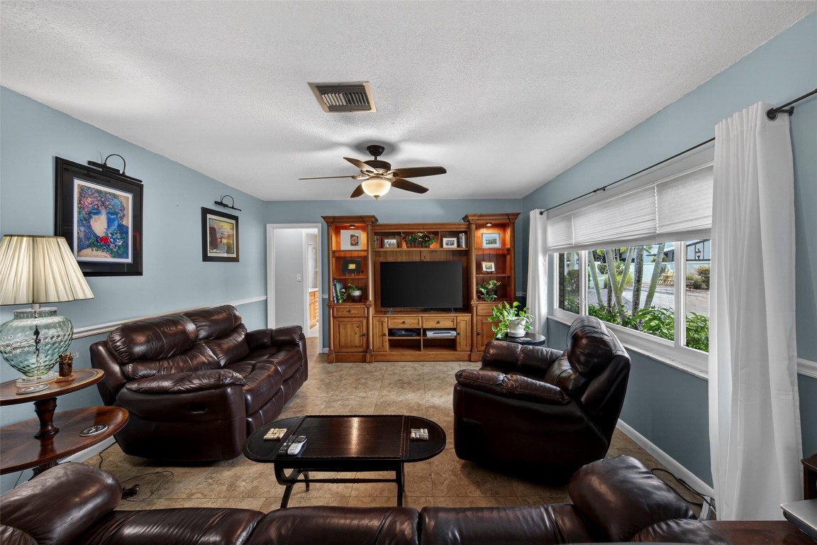 Palm-Aire Village Sec 3 - Residential