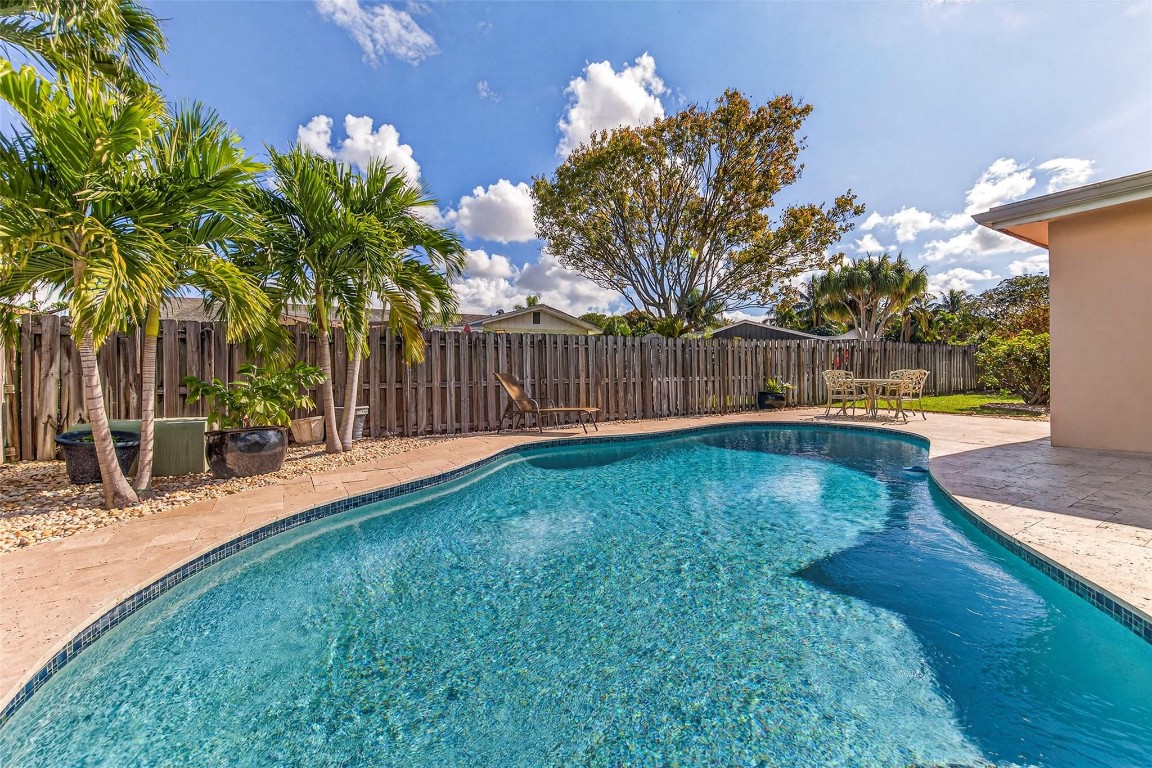 Palm-Aire Village Sec 3 - Residential