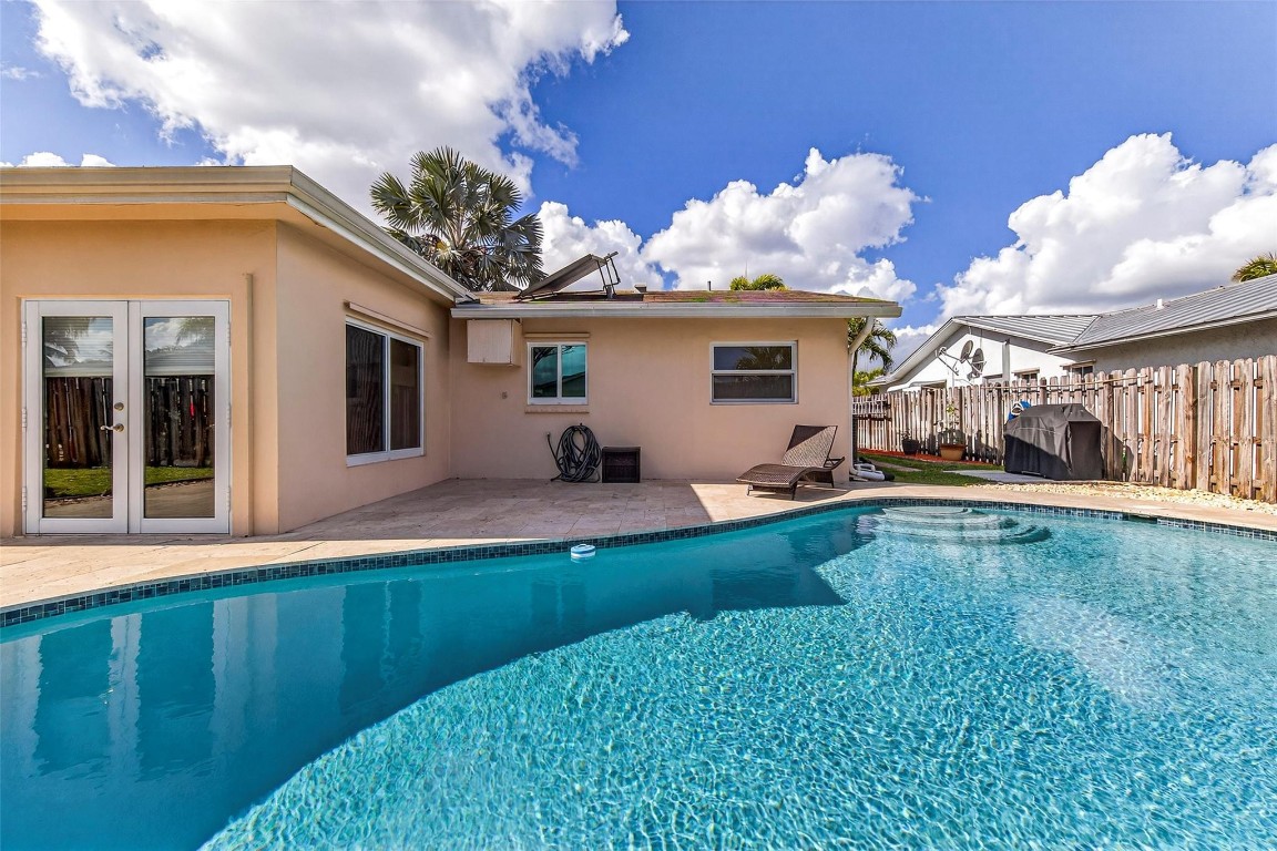 Palm-Aire Village Sec 3 - Residential