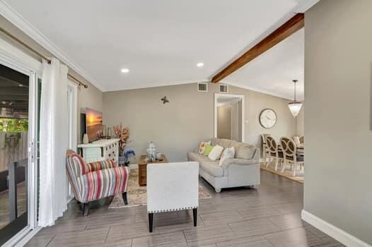 701 SW 1st Avenue S, Boynton Beach, FL, 33426/$477,000 4 701 SW 1st Avenue S