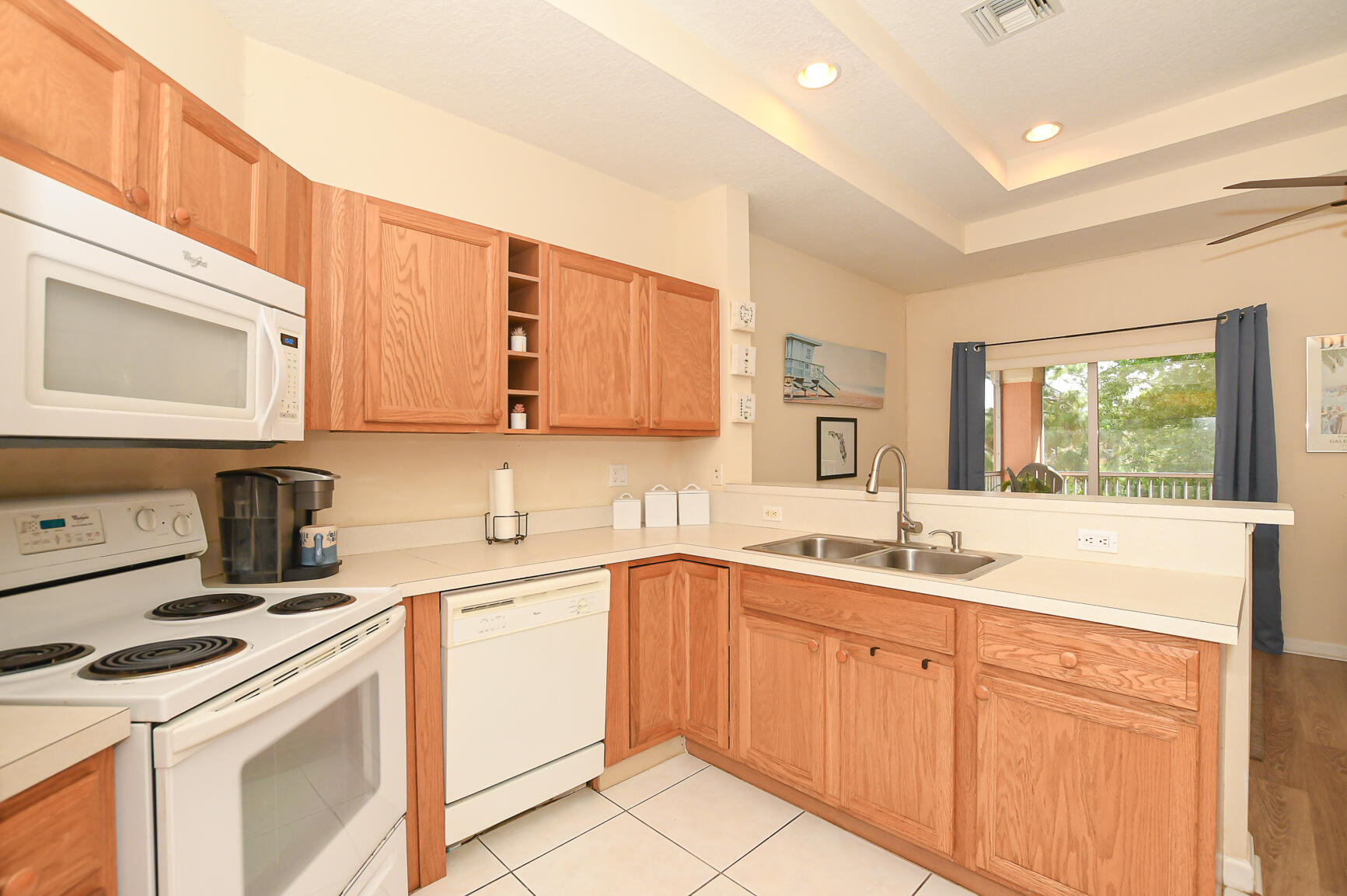 CASTLE PINES CONDOMINIUM - Residential