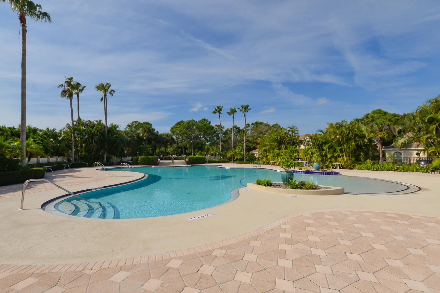 CASTLE PINES CONDOMINIUM - Residential