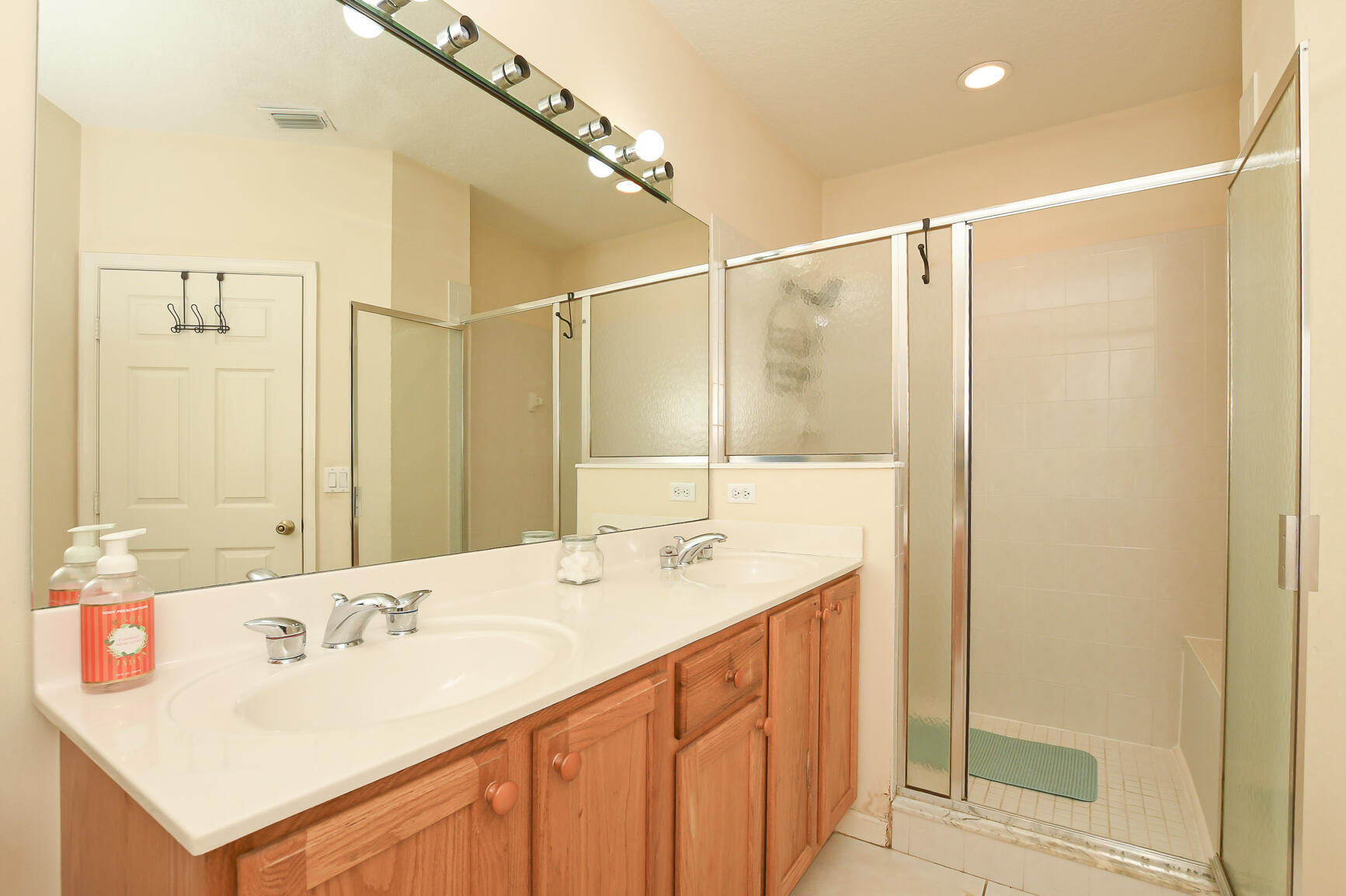 CASTLE PINES CONDOMINIUM - Residential