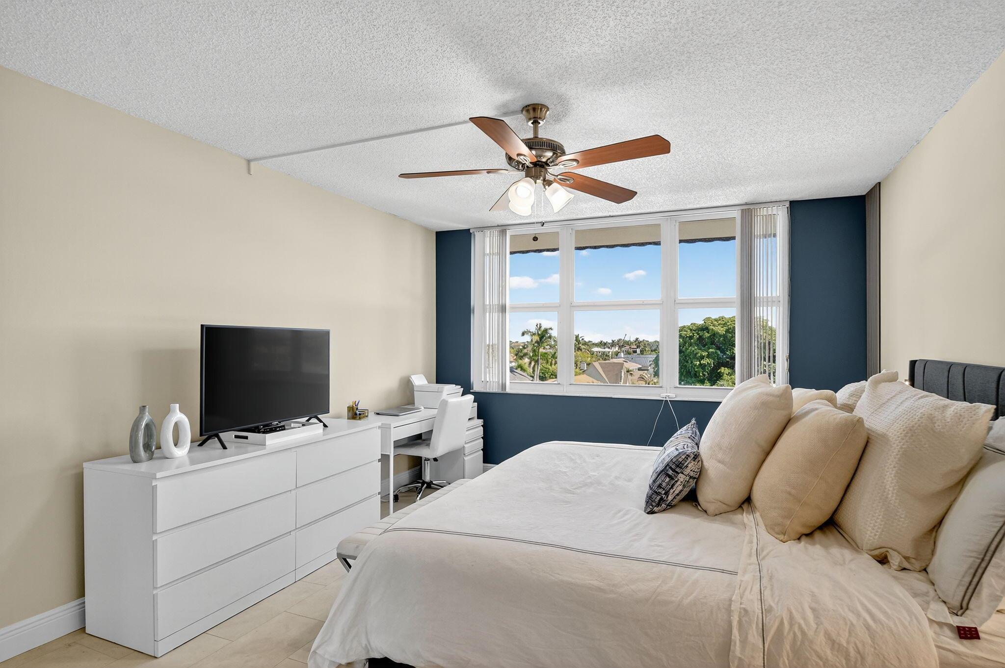 Tropic Bay Condo - Residential