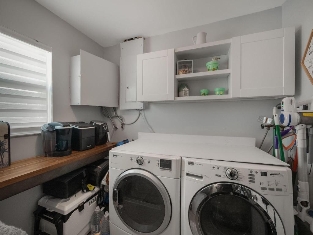 NORTH LAKE WORTH - Residential