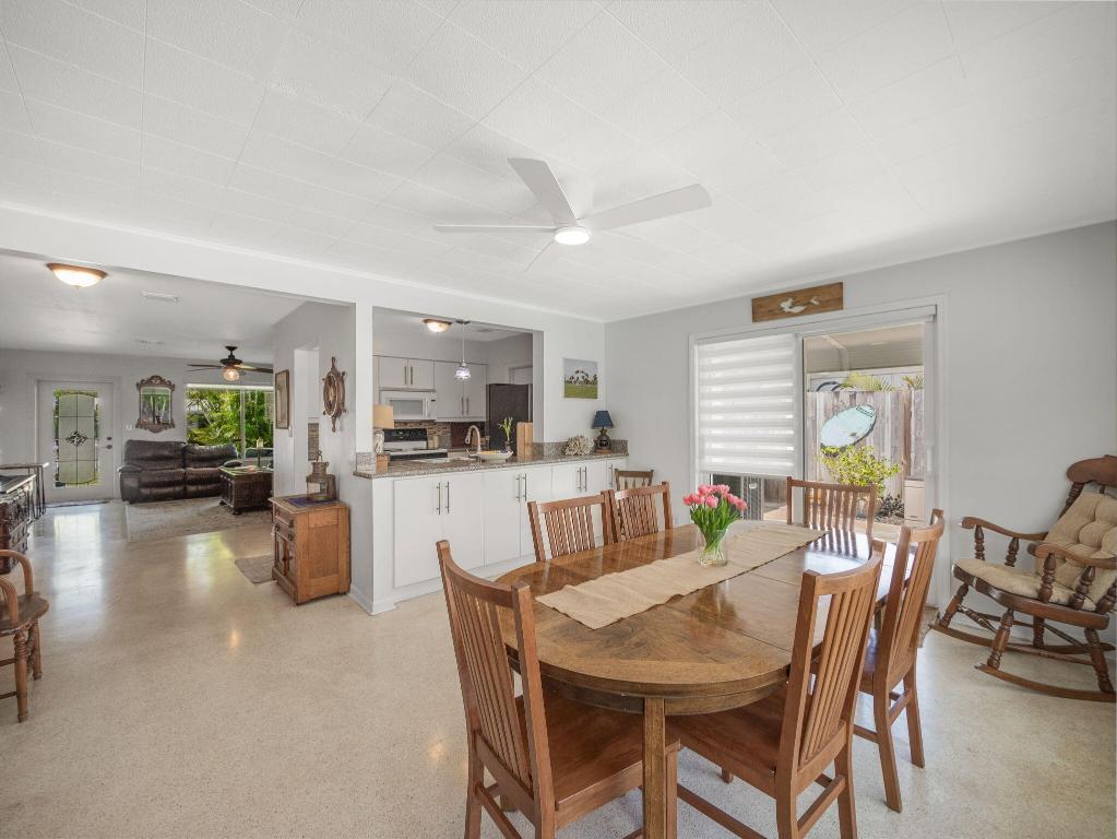 NORTH LAKE WORTH - Residential