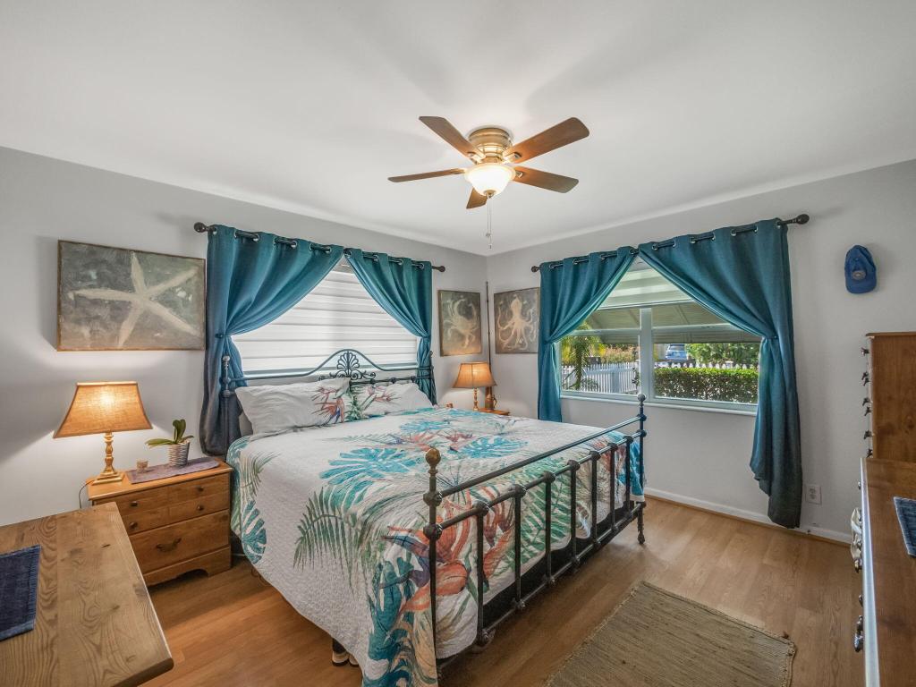 NORTH LAKE WORTH - Residential