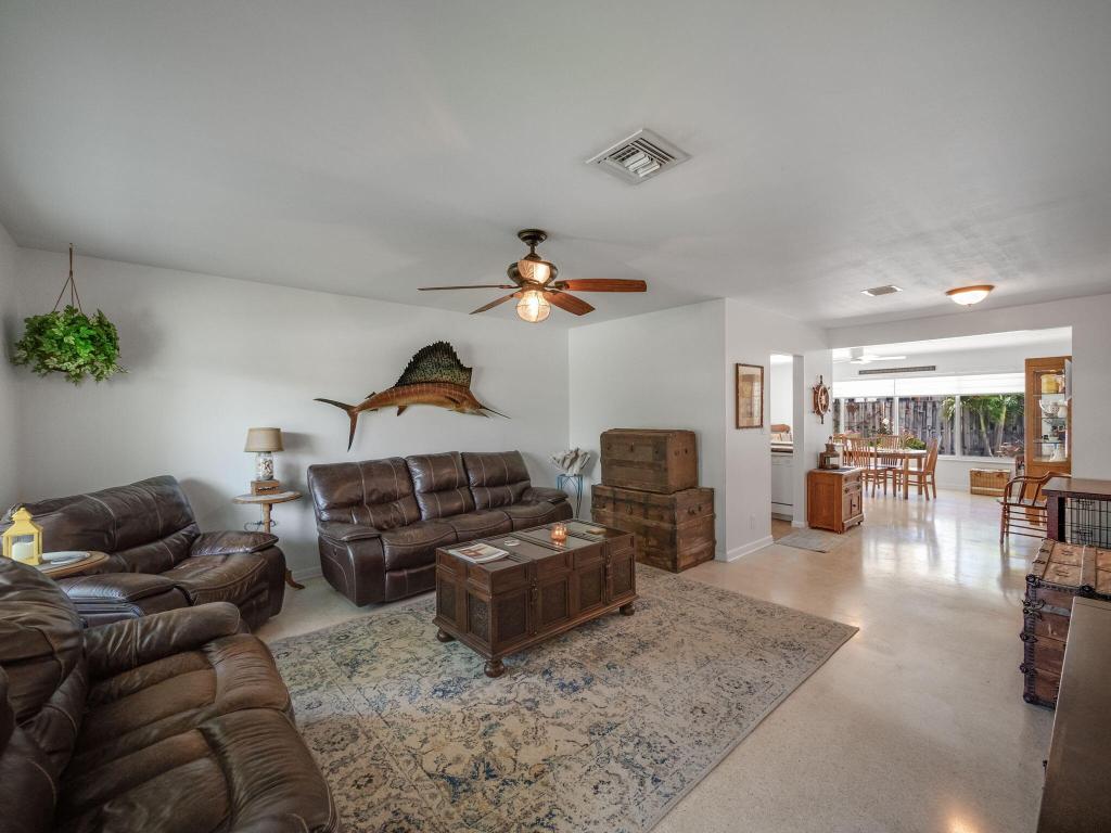 NORTH LAKE WORTH - Residential