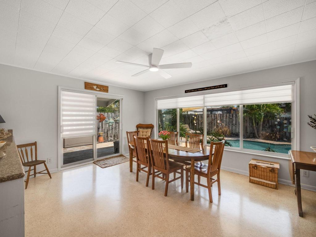 NORTH LAKE WORTH - Residential