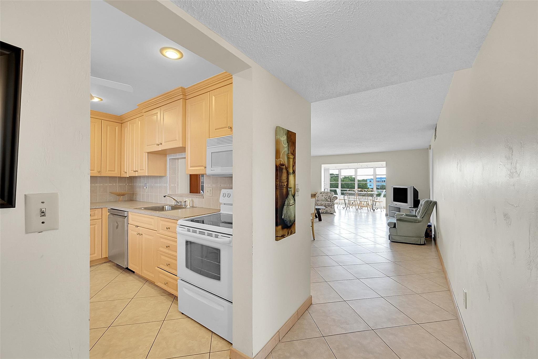4000 NW 44th Ave 401