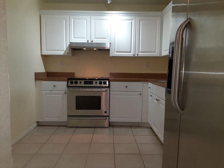Upgraded 1 bedroom 1.5 bathrooms. Stainless steel appliances Wood Floors. Custom Cabinets and Custom Countertops. Water, Sewer, Trash, included in the rent