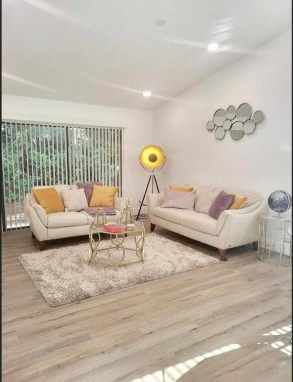 SUGAR POND MANOR OF WELLI - Residential Lease