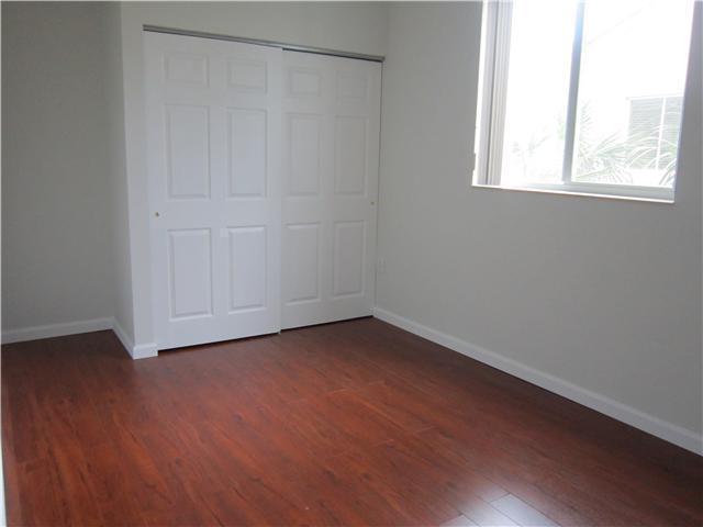 MADISON LAKES - Residential