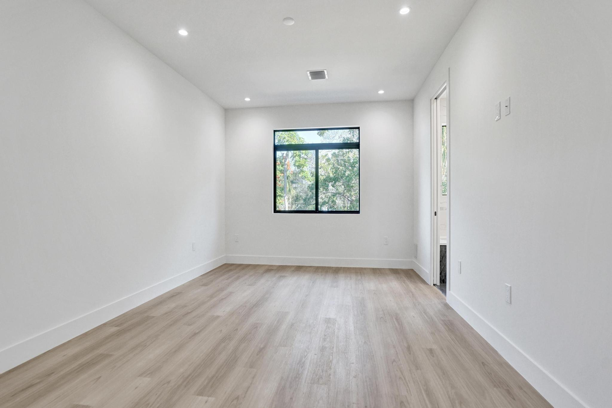 MRS ELVA A TRUAX - Residential Lease