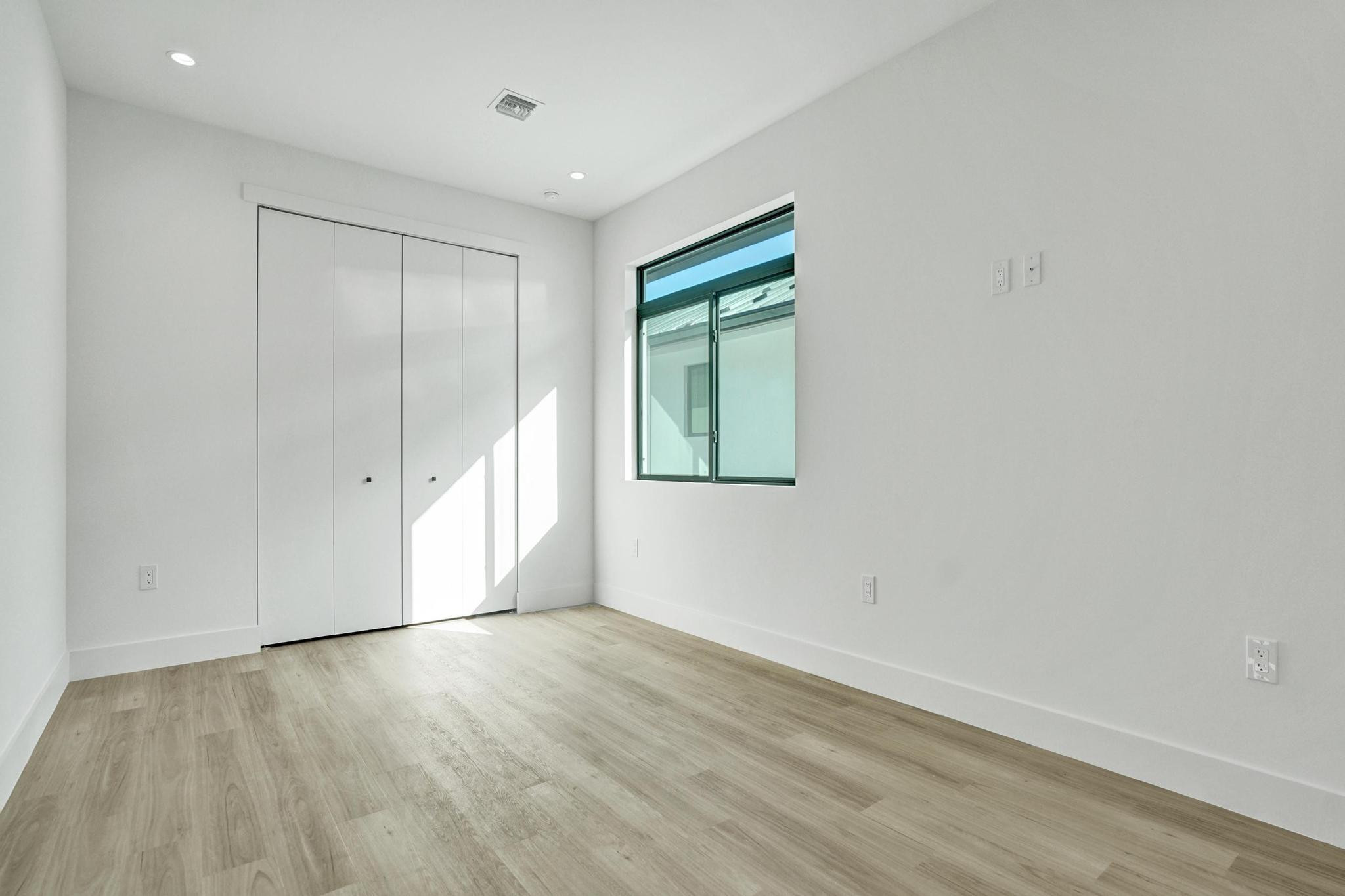 MRS ELVA A TRUAX - Residential Lease