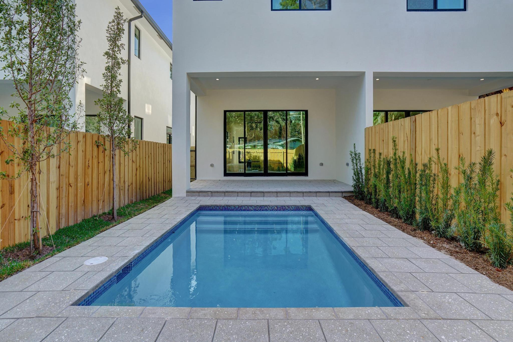 MRS ELVA A TRUAX - Residential Lease