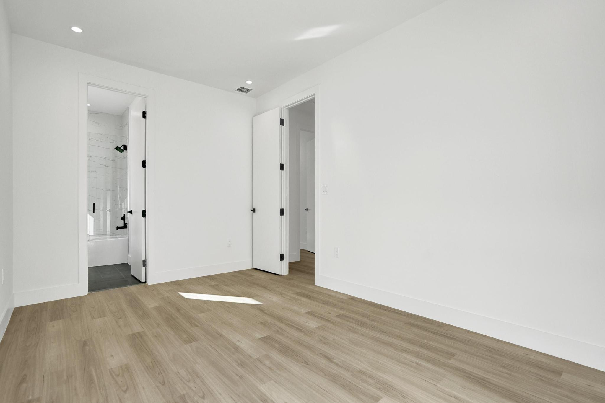 MRS ELVA A TRUAX - Residential Lease