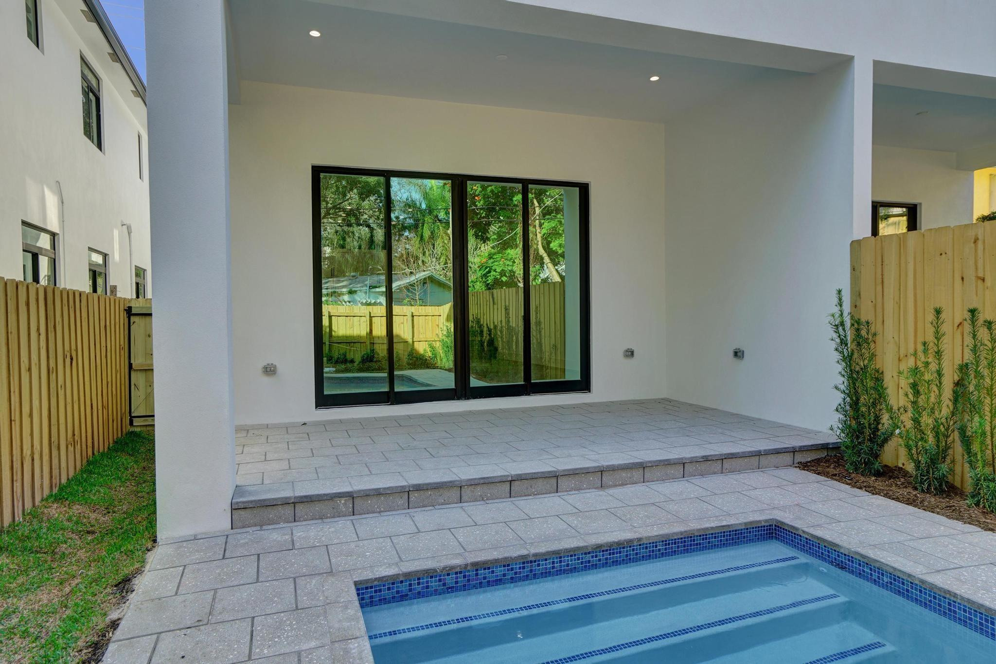 MRS ELVA A TRUAX - Residential Lease