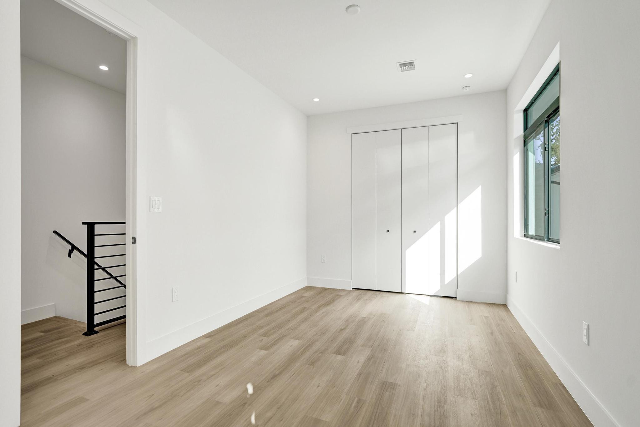 MRS ELVA A TRUAX - Residential Lease