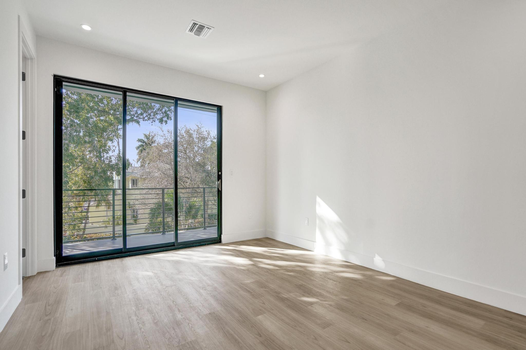 MRS ELVA A TRUAX - Residential Lease