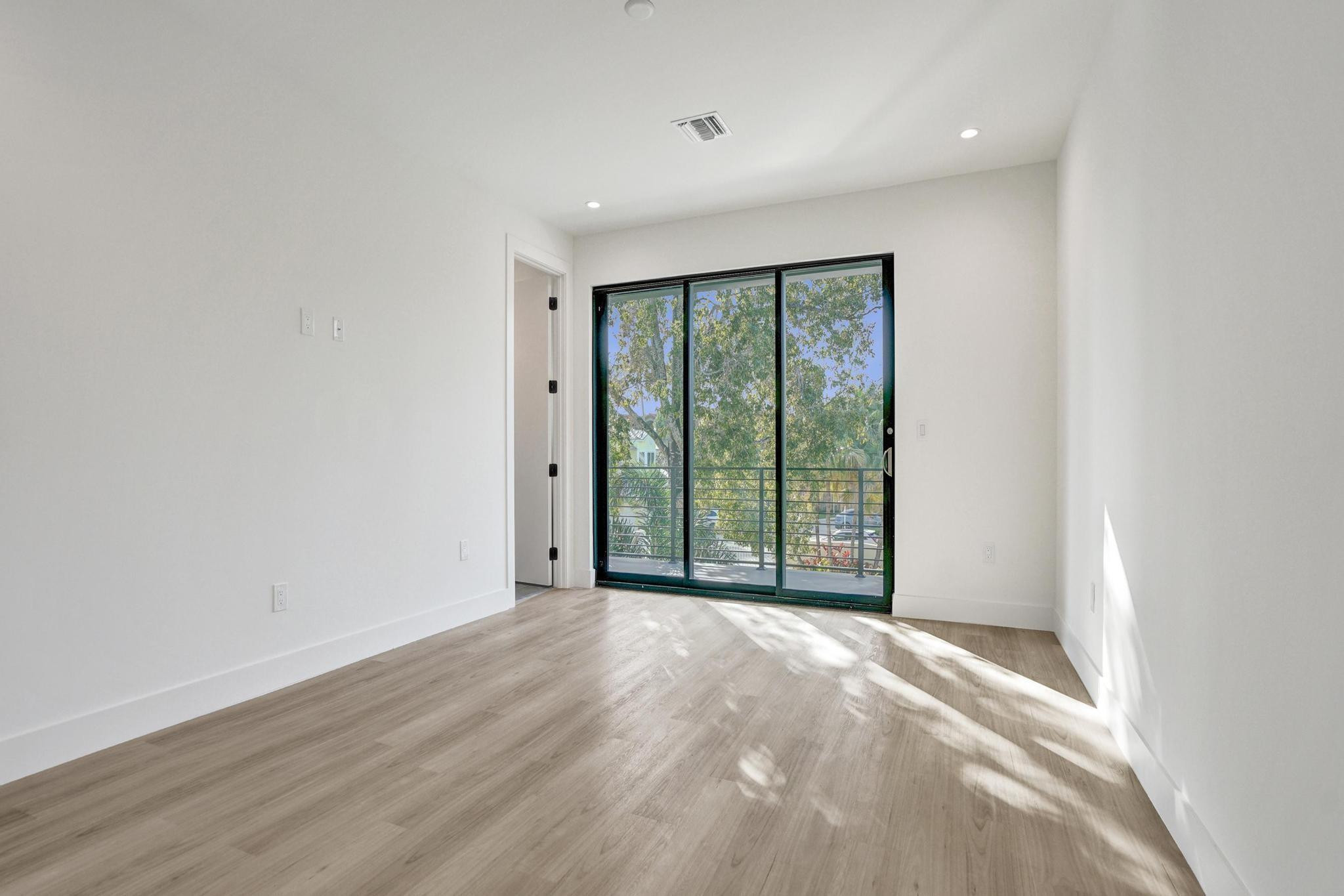 MRS ELVA A TRUAX - Residential Lease