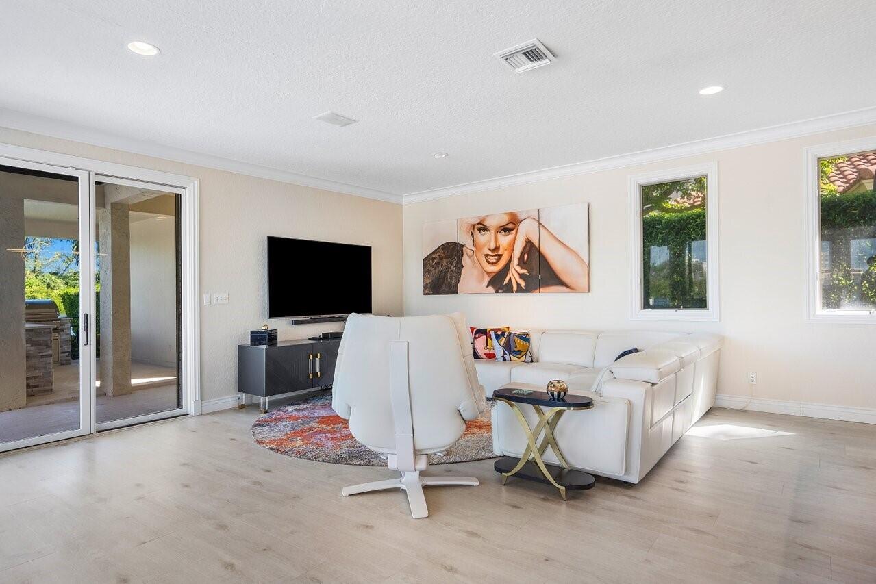 LAKE ROGERS ISLE UNIT C - Residential