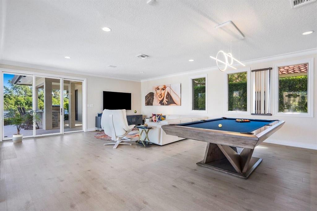 LAKE ROGERS ISLE UNIT C - Residential