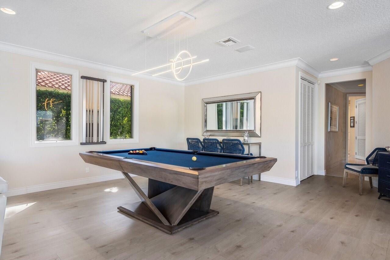 LAKE ROGERS ISLE UNIT C - Residential