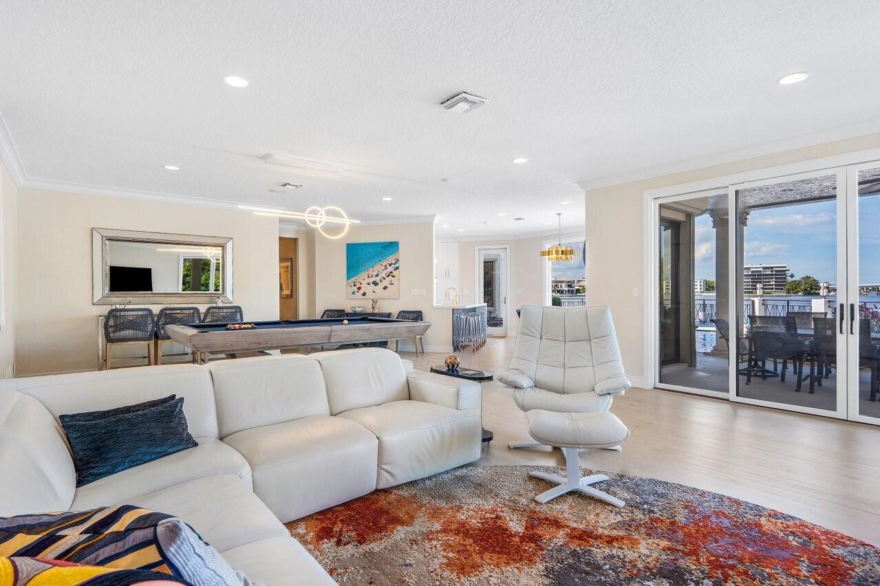 LAKE ROGERS ISLE UNIT C - Residential