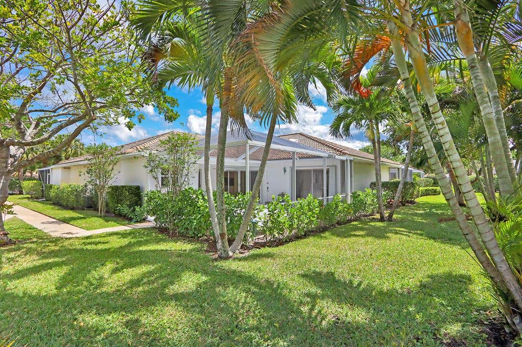 Photo of 6001 Red Oak Court, Palm Beach Gardens, FL 33410 (MLS # R10786427)