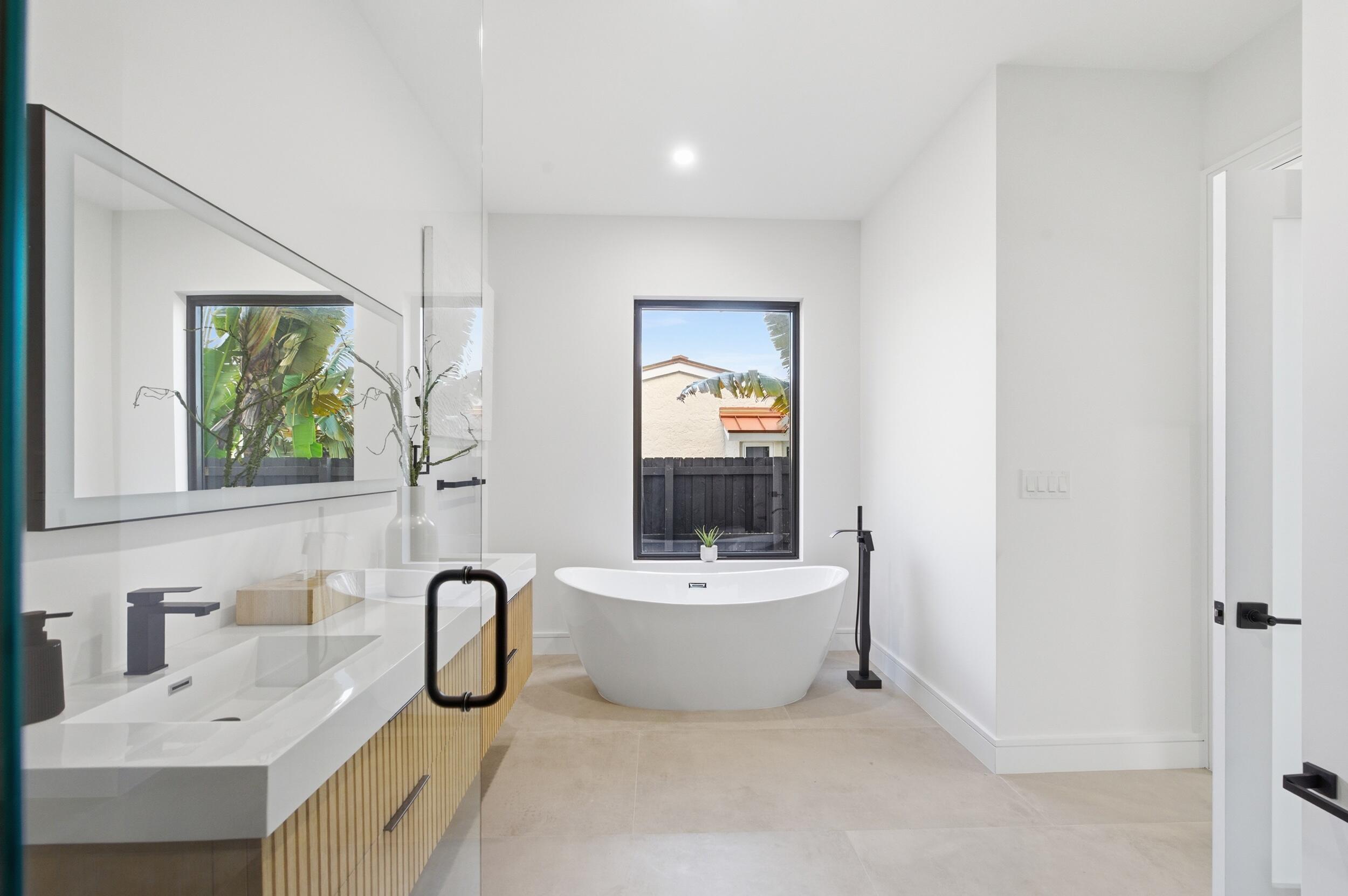 SOUTH NEW RIVER ISLES SEC - Residential