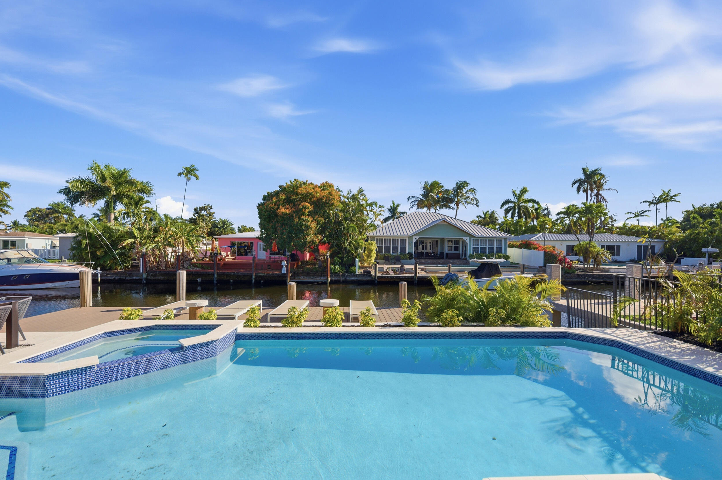 SOUTH NEW RIVER ISLES SEC - Residential