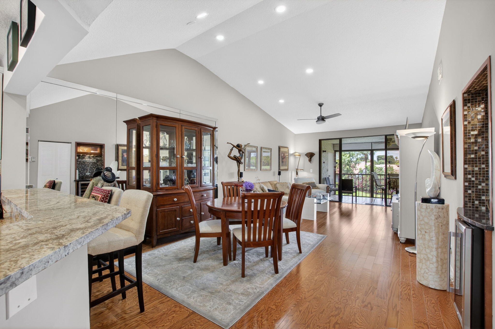 GLENEAGLES CONDO I - Residential