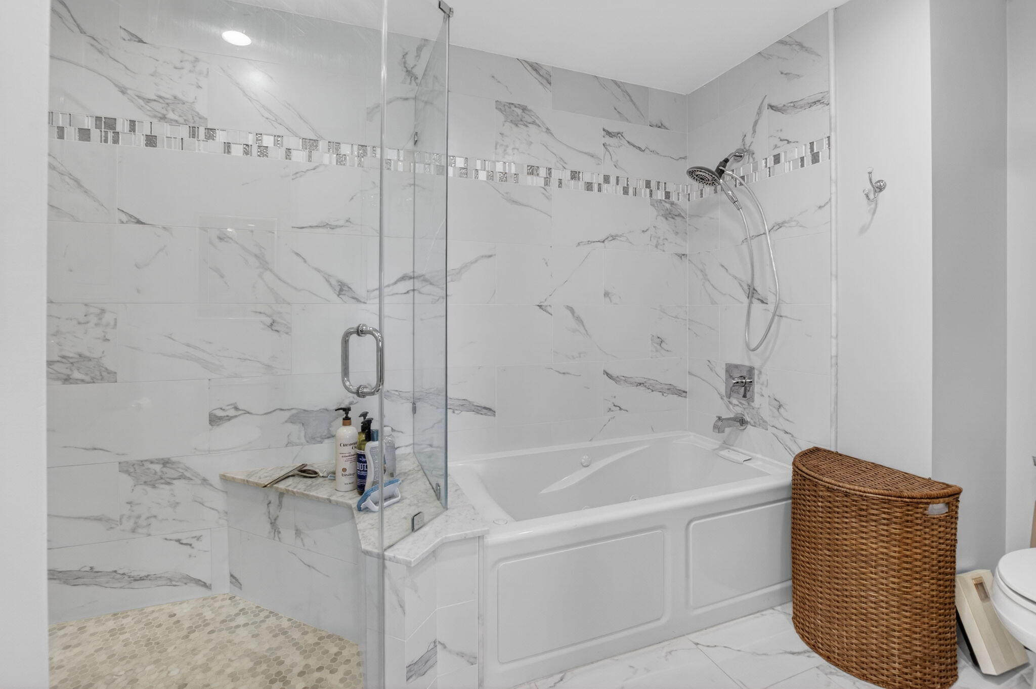 GLENEAGLES CONDO I - Residential