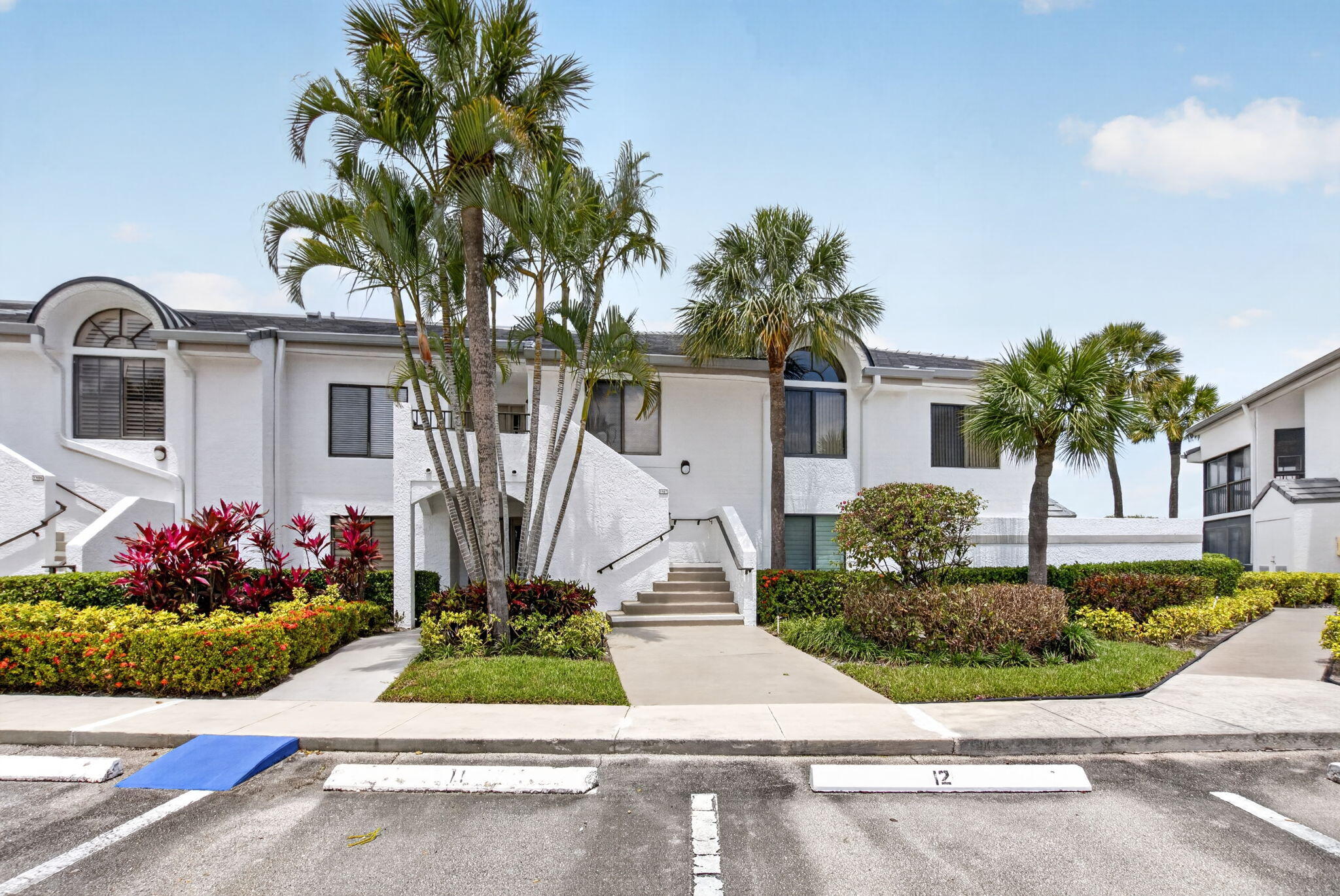GLENEAGLES CONDO I - Residential