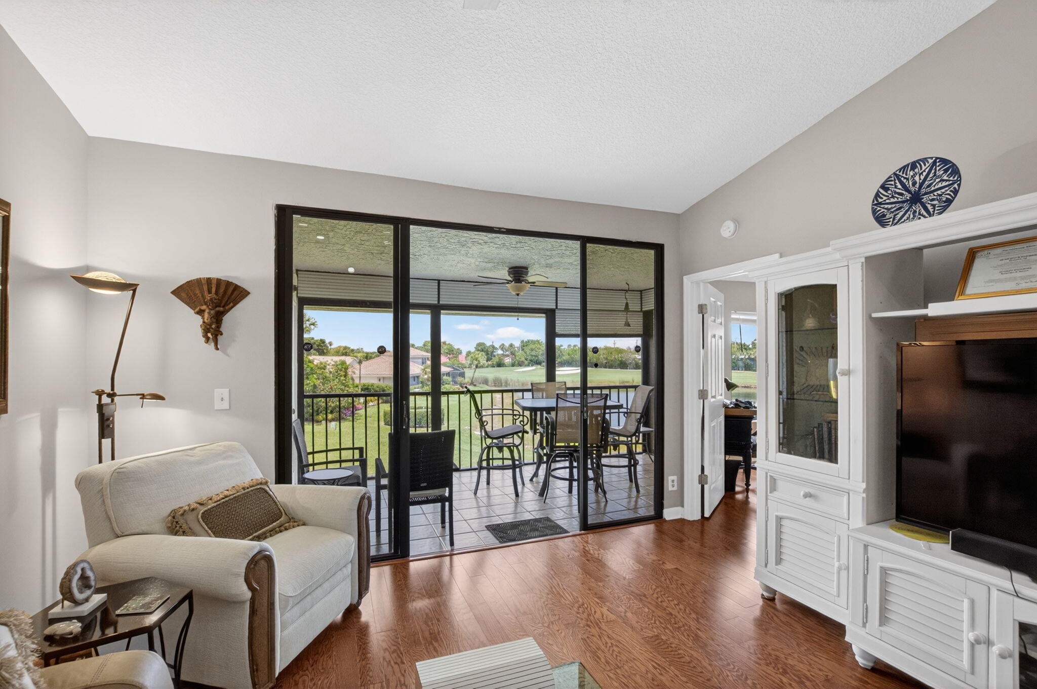 GLENEAGLES CONDO I - Residential