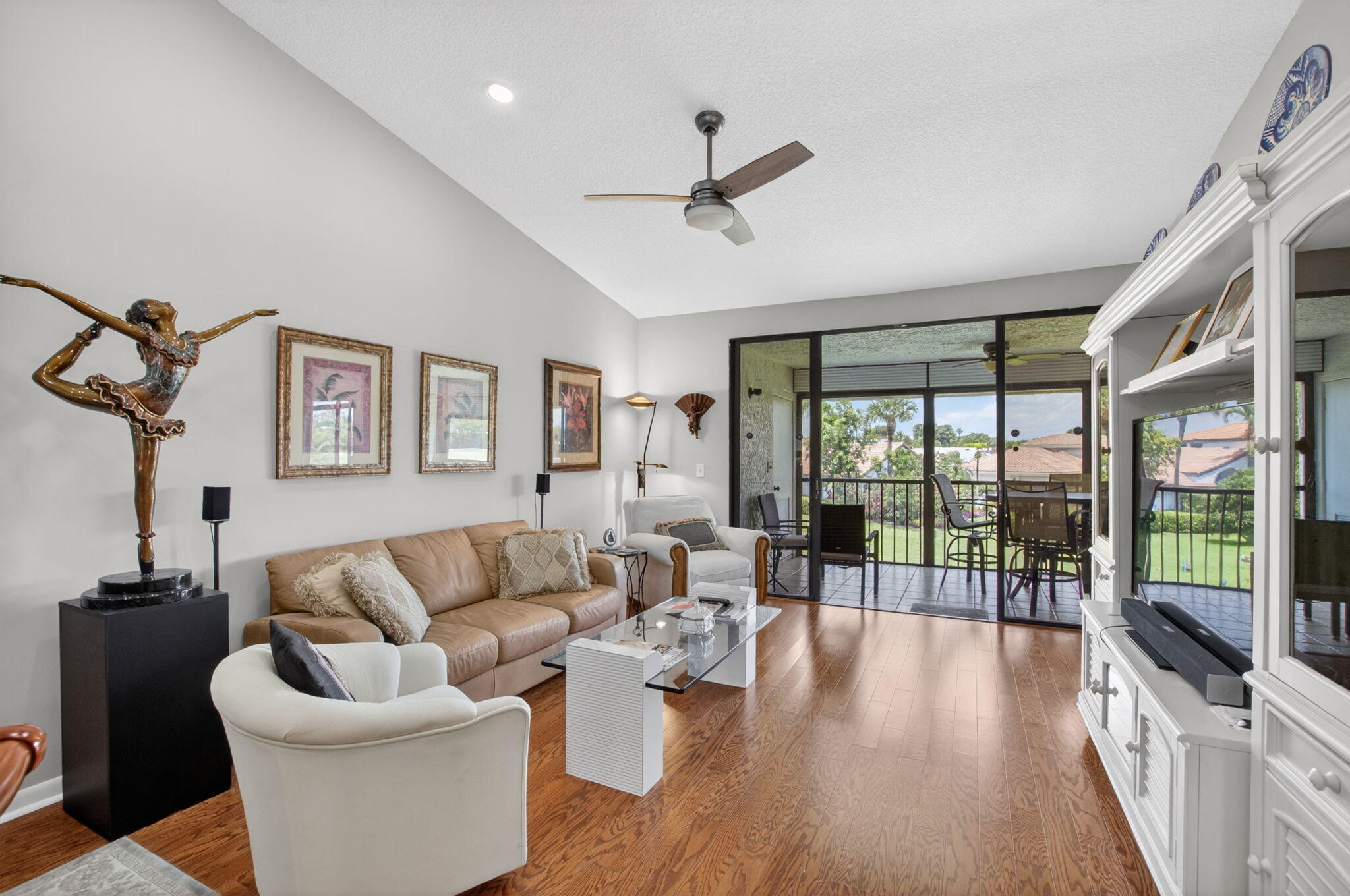GLENEAGLES CONDO I - Residential