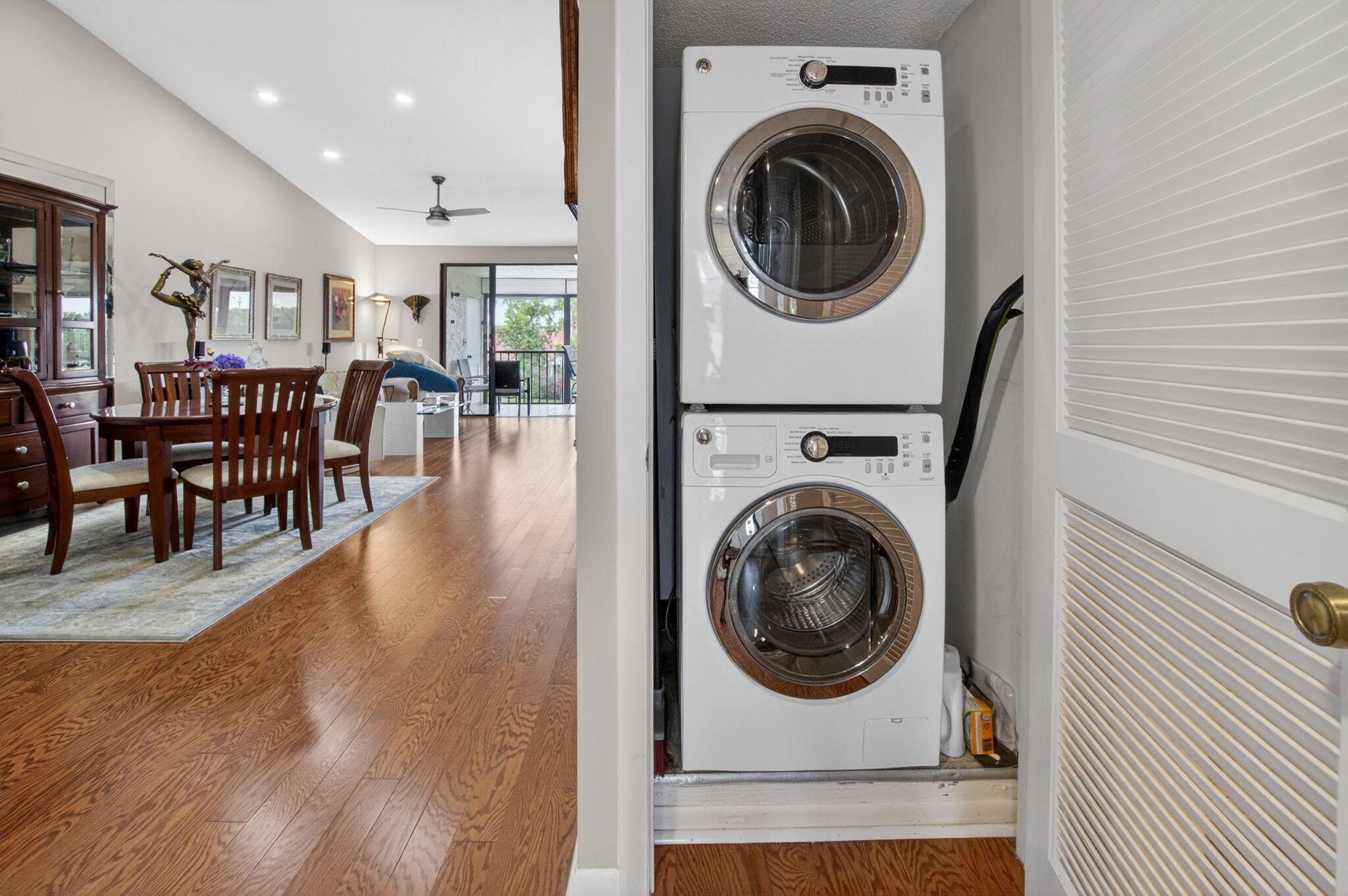 GLENEAGLES CONDO I - Residential