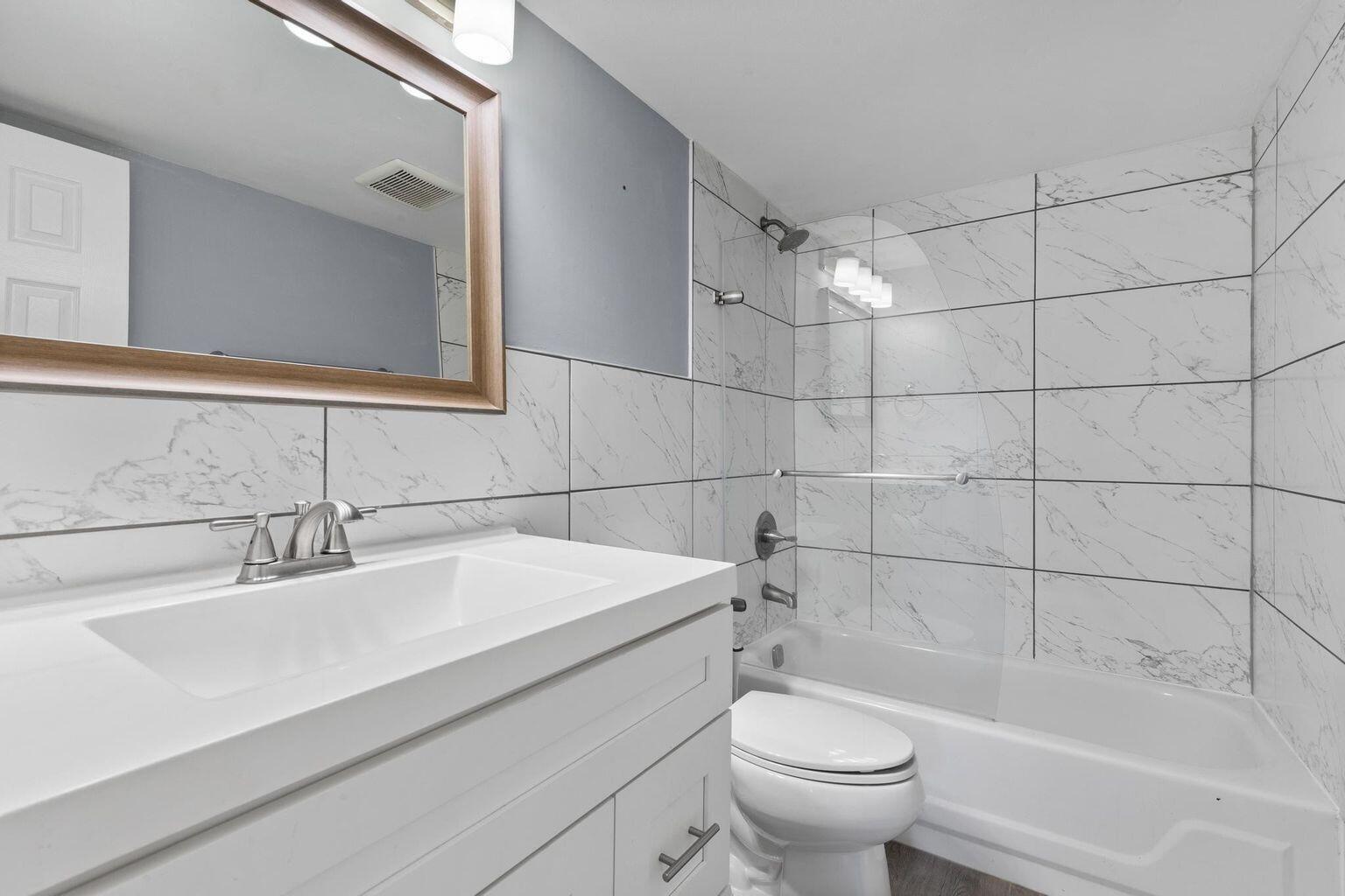 CORAL PINE CONDO 1 - Residential Lease