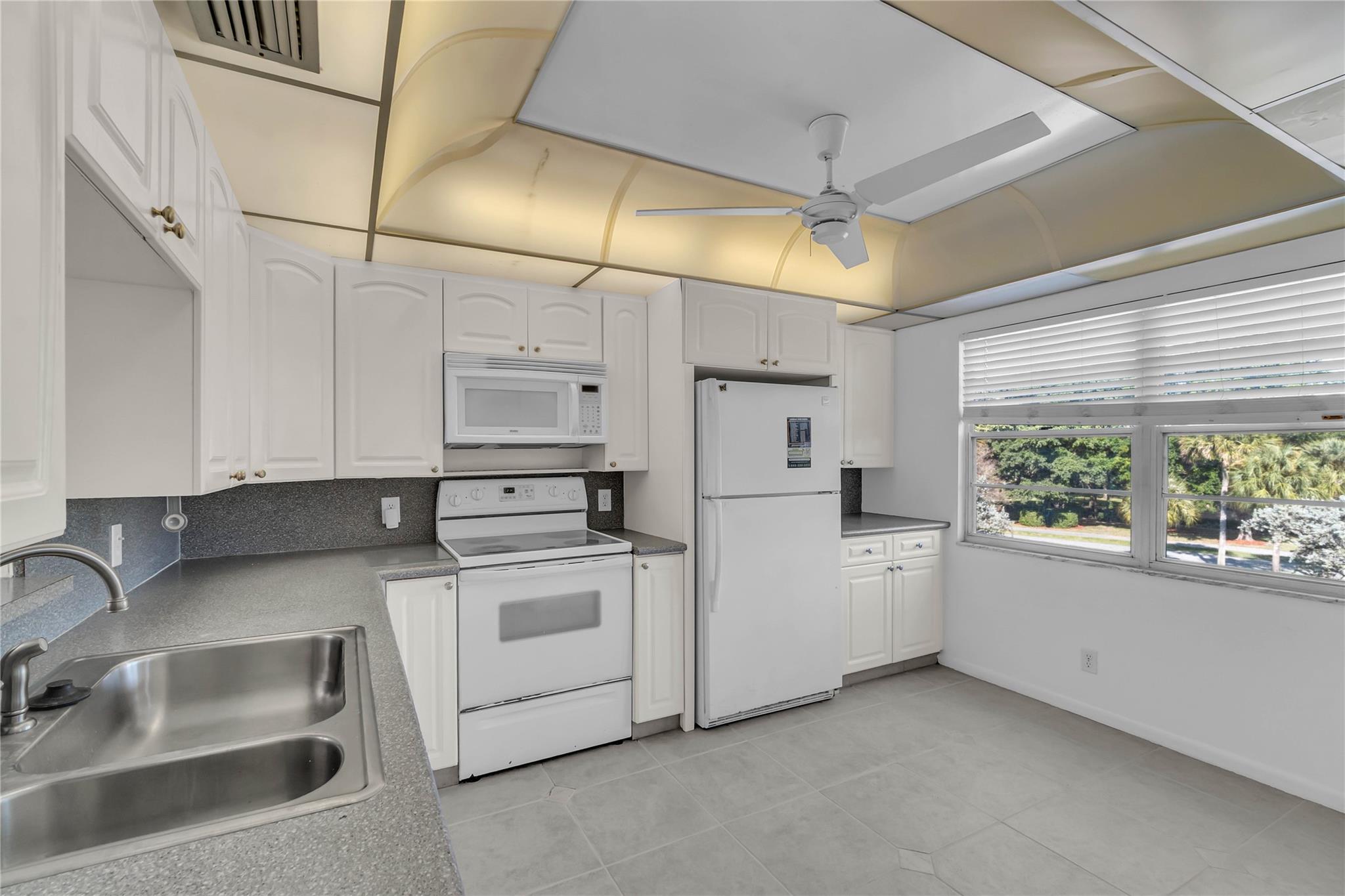 3001 Portofino Isle m3