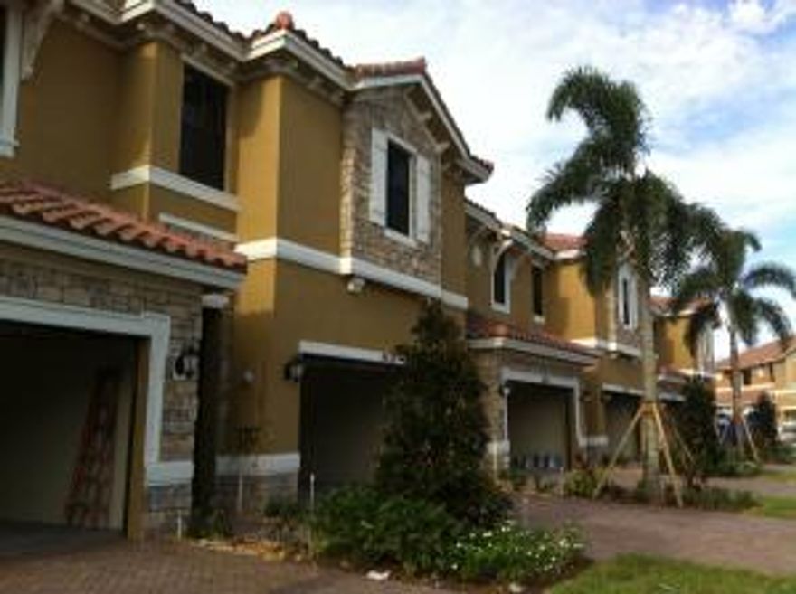 MIRALAGO AT PARKLAND . CLUB MIRALAGO. BRAND NEW BEAUTIFULL TOWN HOME . 4 BEDROOMS, 3.5 BATH, 2 CAR GARAGE. LAST STREET AT THE COMPLEX, VERY PRIVED.BEST SCHOOLS, JUST CLOSE. FIRST RENTAL.