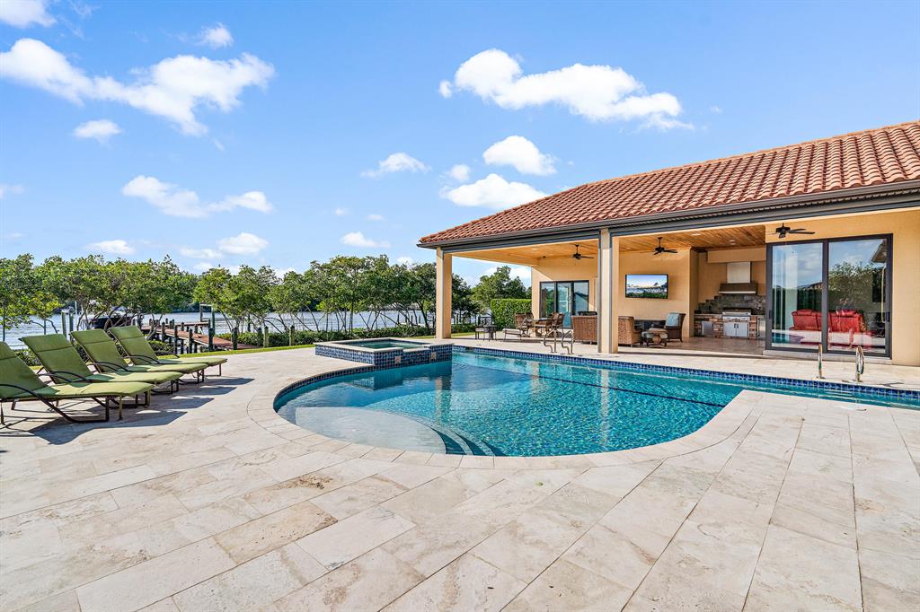 Islands of Ravello - Residential