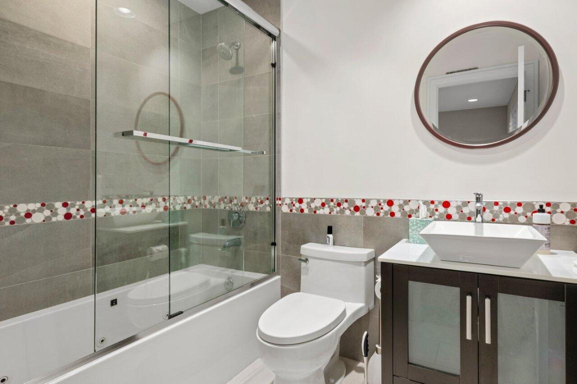 TROPIC ISLE 2ND SEC - Residential