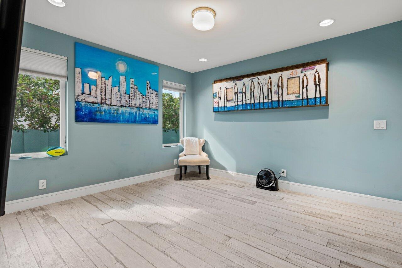 TROPIC ISLE 2ND SEC - Residential