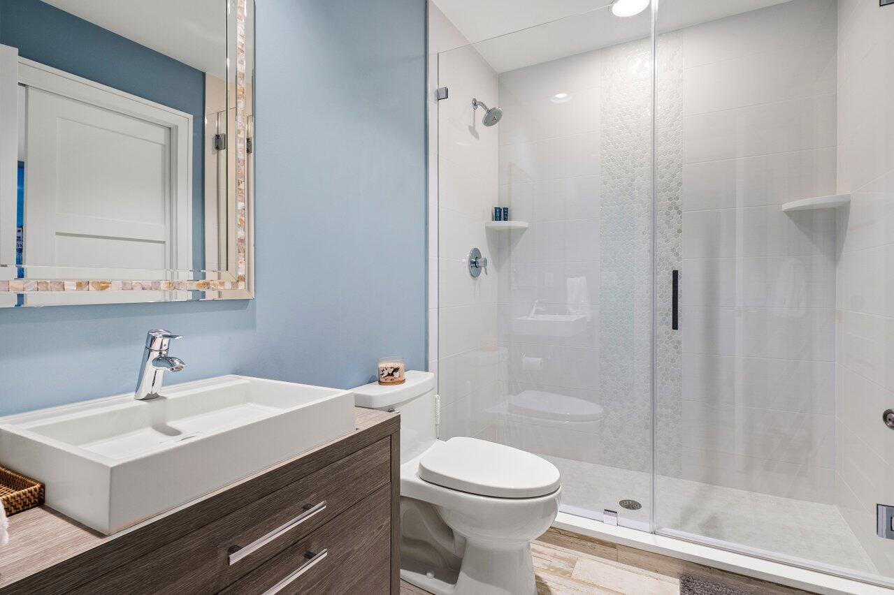 TROPIC ISLE 2ND SEC - Residential