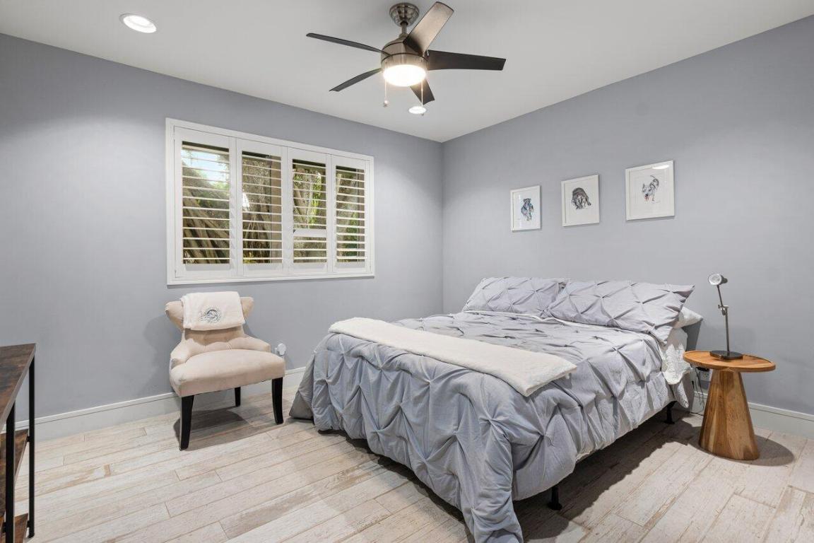 TROPIC ISLE 2ND SEC - Residential