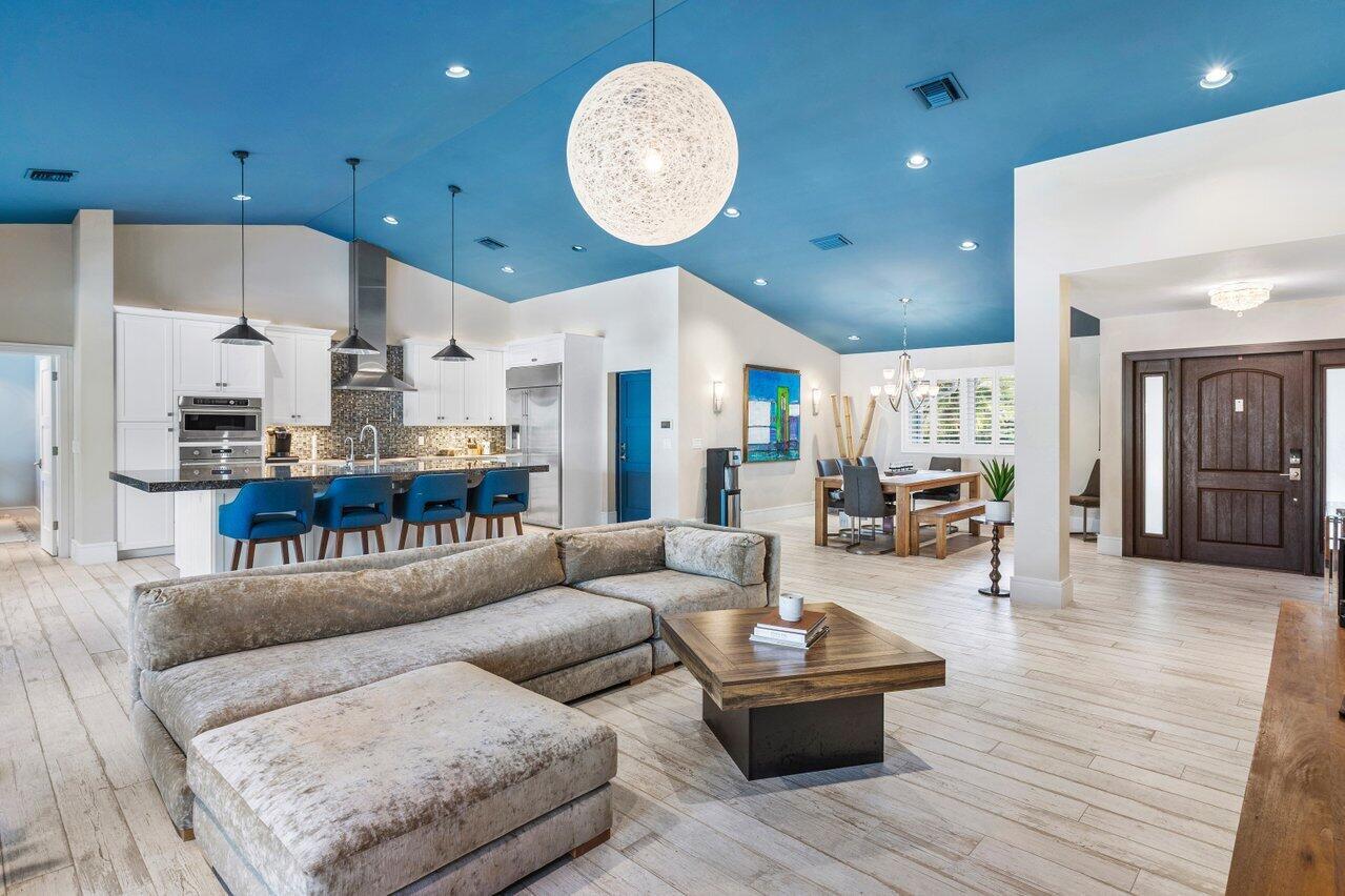 TROPIC ISLE 2ND SEC - Residential