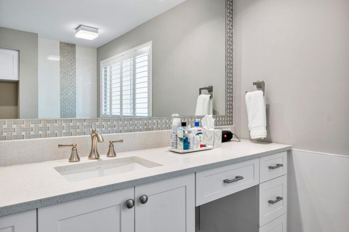 TROPIC ISLE 2ND SEC - Residential