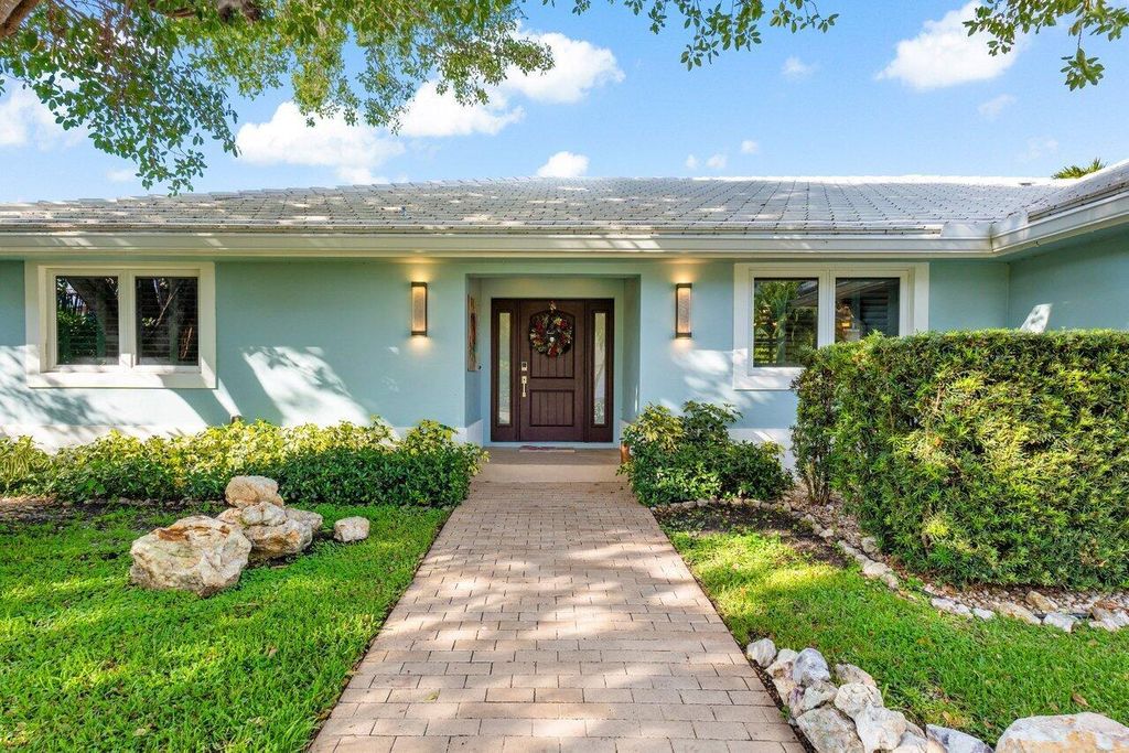 Photo of 941 Dogwood Drive, Delray Beach, FL 33483 (MLS # R11148062)