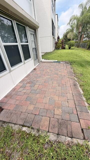 VILLAGES OF ORIOLE ABBEY CONDO - Residential